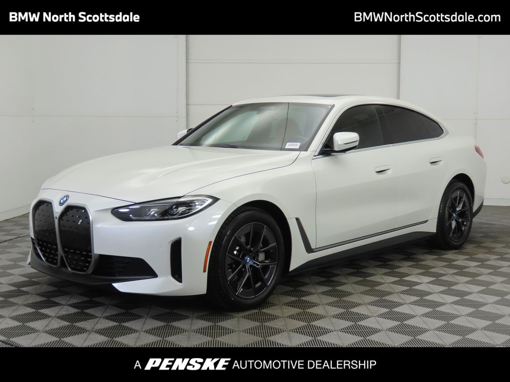 Thumbnail: 2023 BMW i4 - 1