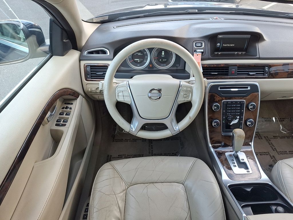 Thumbnail: 2012 Volvo XC70 - 11