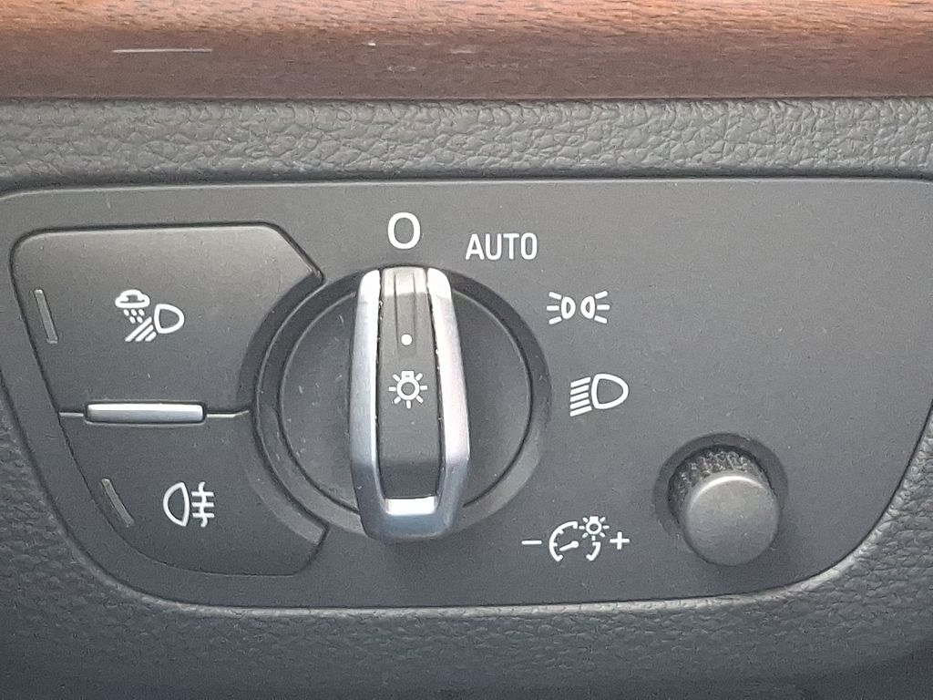 Thumbnail: 2022 Audi Q5 - 25