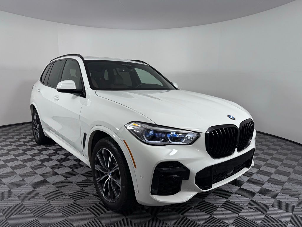 Thumbnail: 2023 BMW X5 - 3