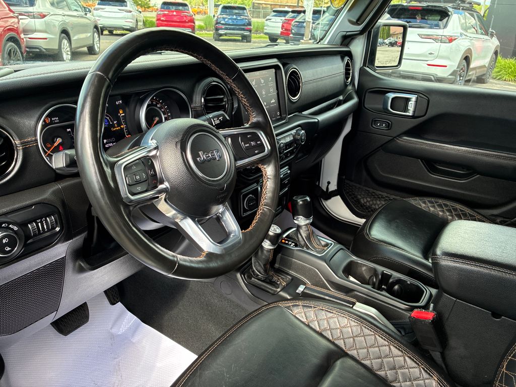 2022 Jeep Gladiator Overland White at Auto Express Mitsubishi