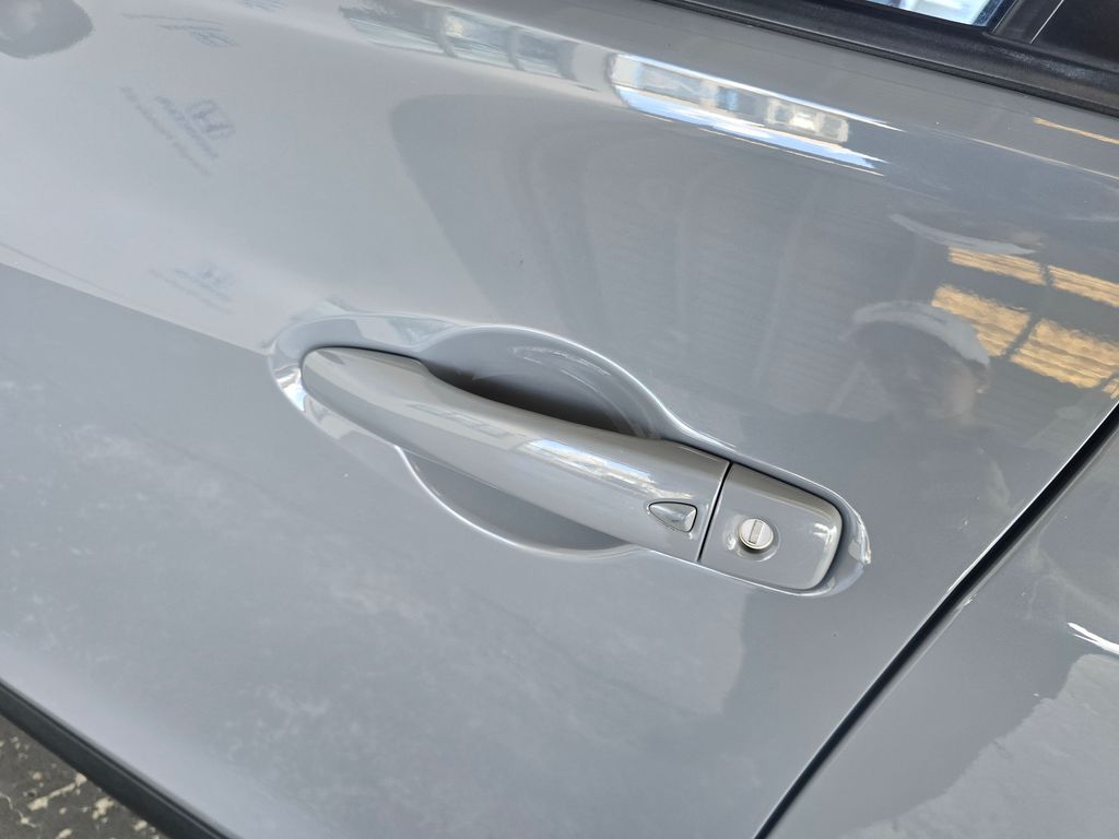 Thumbnail: 2021 Nissan Kicks - 21