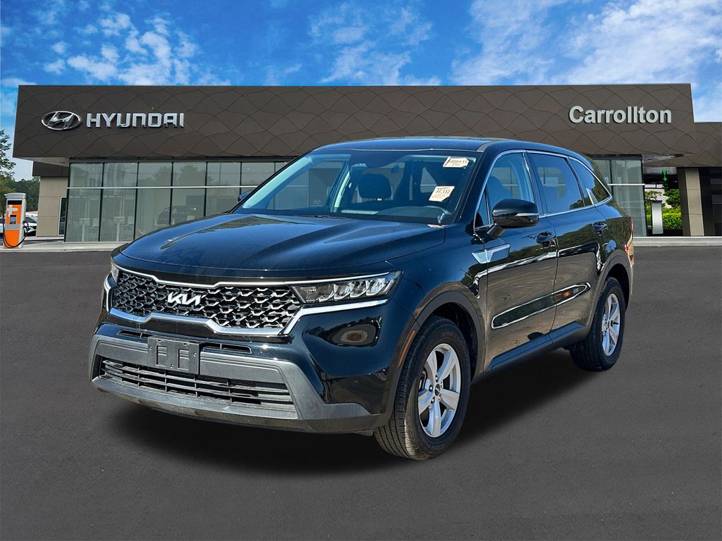 2023 Kia Sorento LX's photo