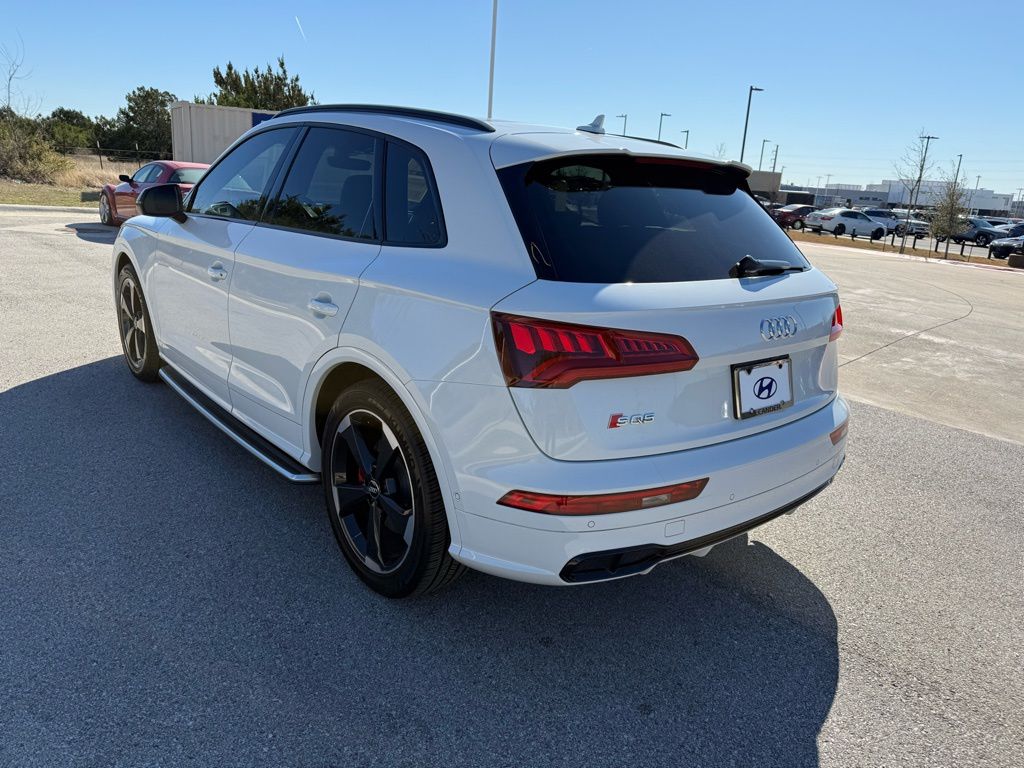 Thumbnail: 2019 Audi SQ5 - 7