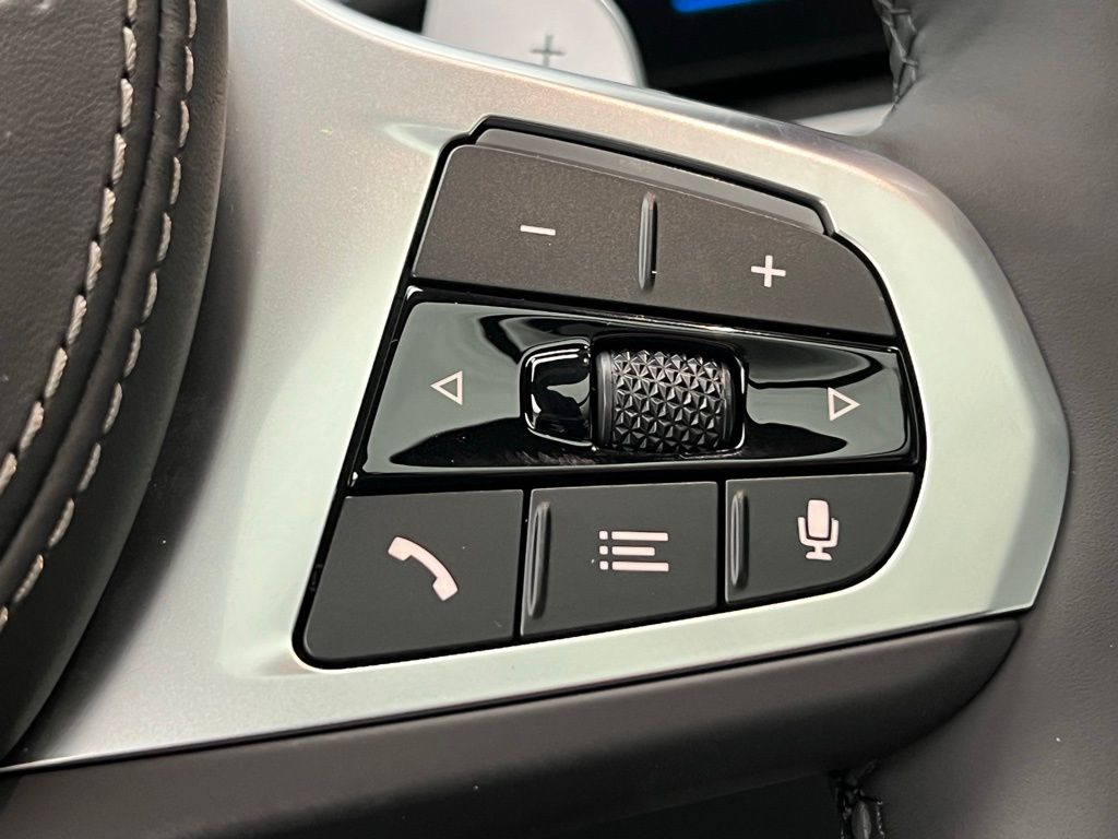 Thumbnail: 2026 BMW X5 - 18