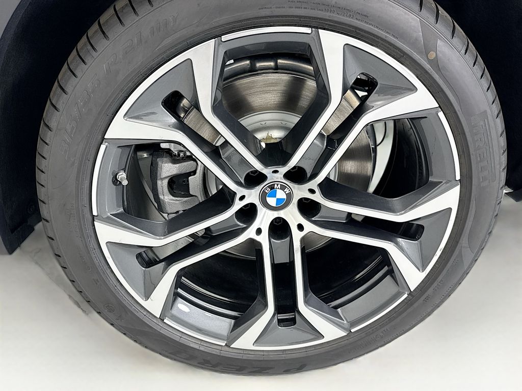 Thumbnail: 2026 BMW X5 - 30