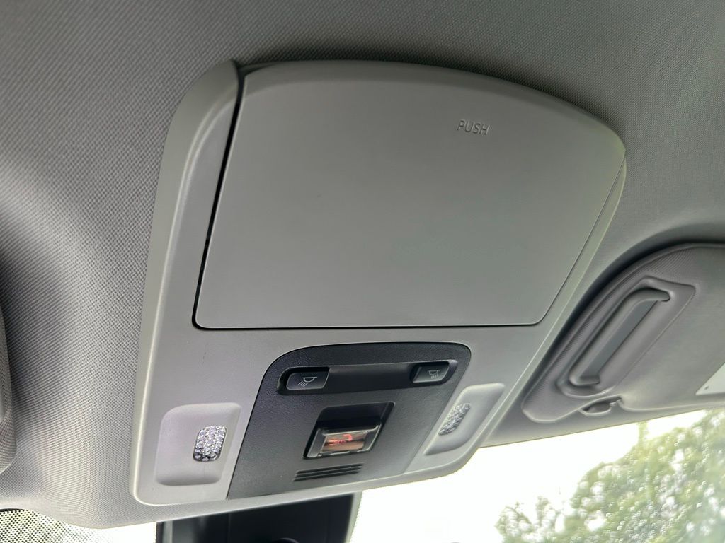 Thumbnail: 2023 Toyota Camry - 28