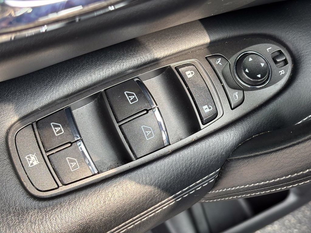 2022 INFINITI QX80 LUXE Black at AutoSavvy Houston Northwest