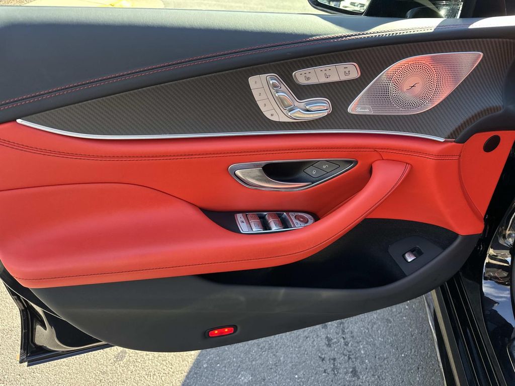 Thumbnail: 2022 Mercedes-Benz AMG GT - 29