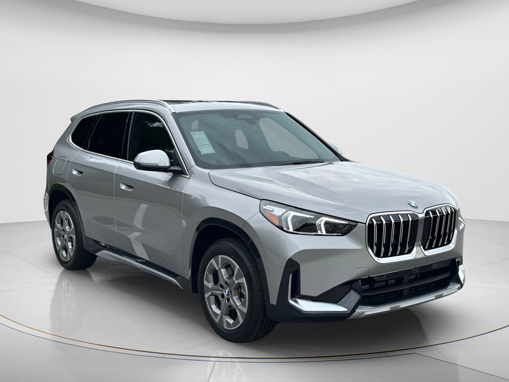 New 2026 Silver BMW xDrive28i image 3