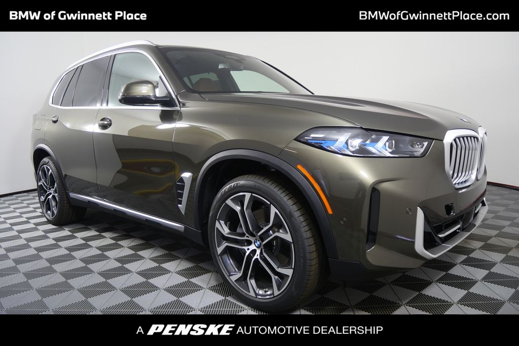 2026 BMW X5 xDrive40i Hero Image