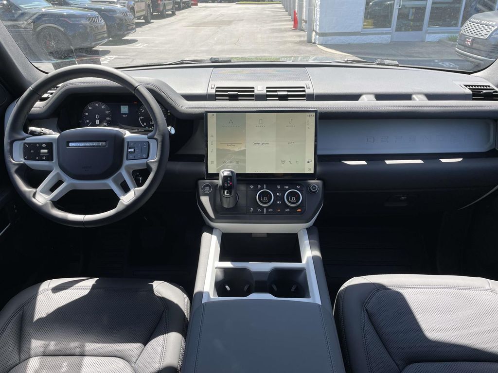 New 2026 Green Land Rover S image 22