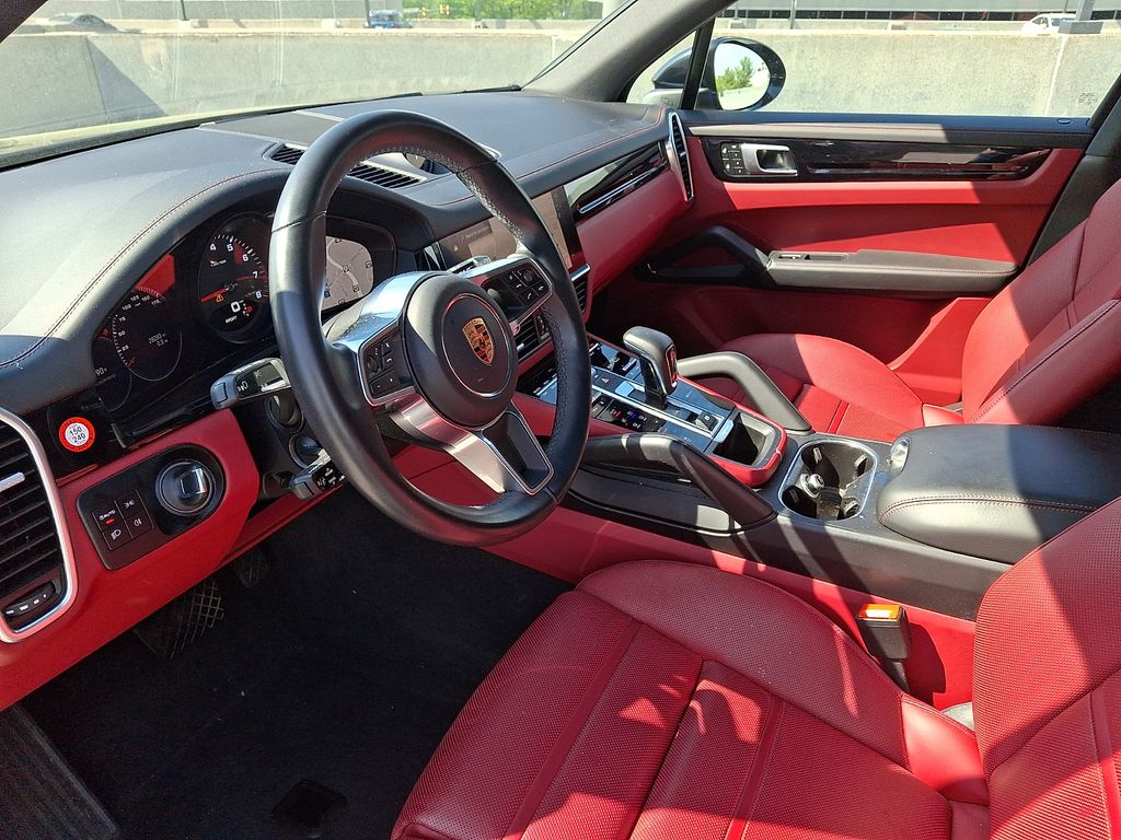 Thumbnail: 2023 Porsche Cayenne - 4
