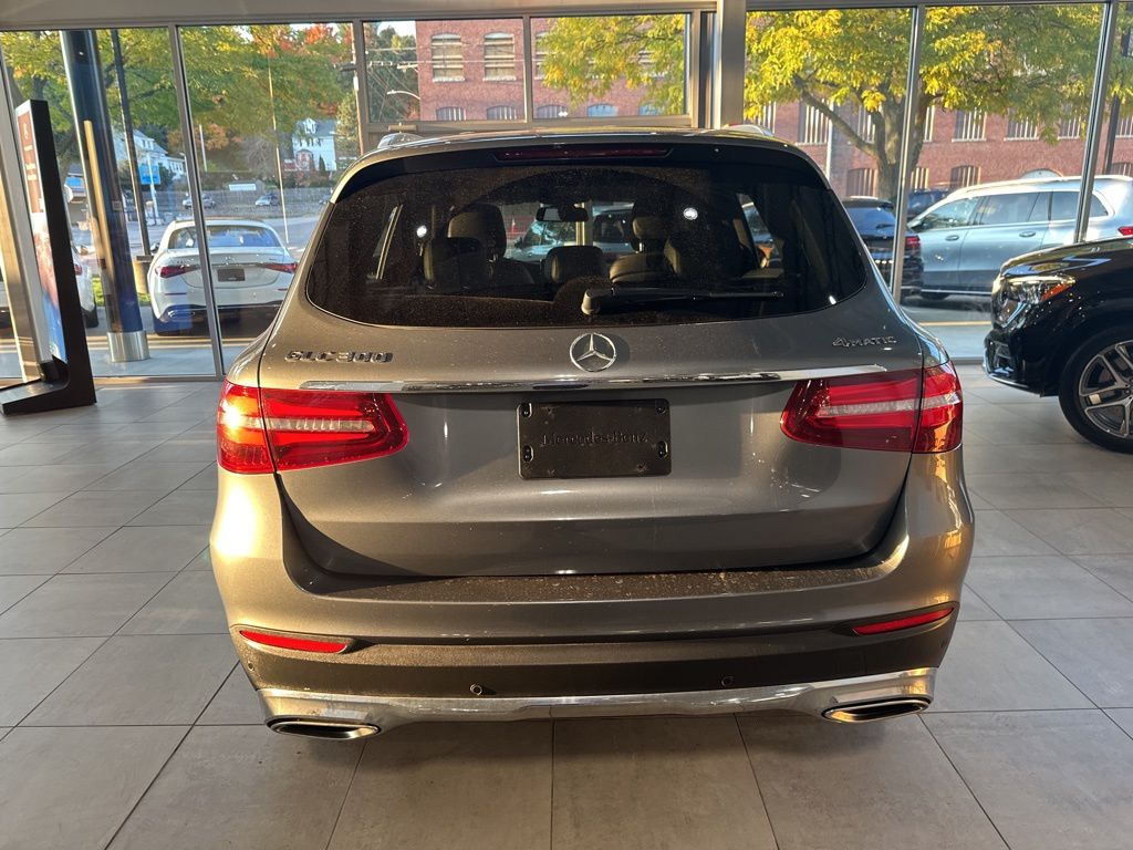 2018 Mercedes-Benz GLC GLC 300 6