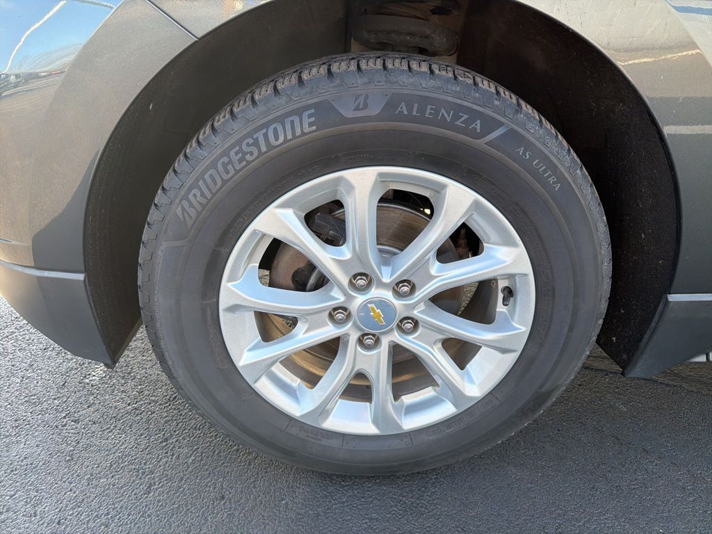 Thumbnail: 2018 Chevrolet Equinox - 10