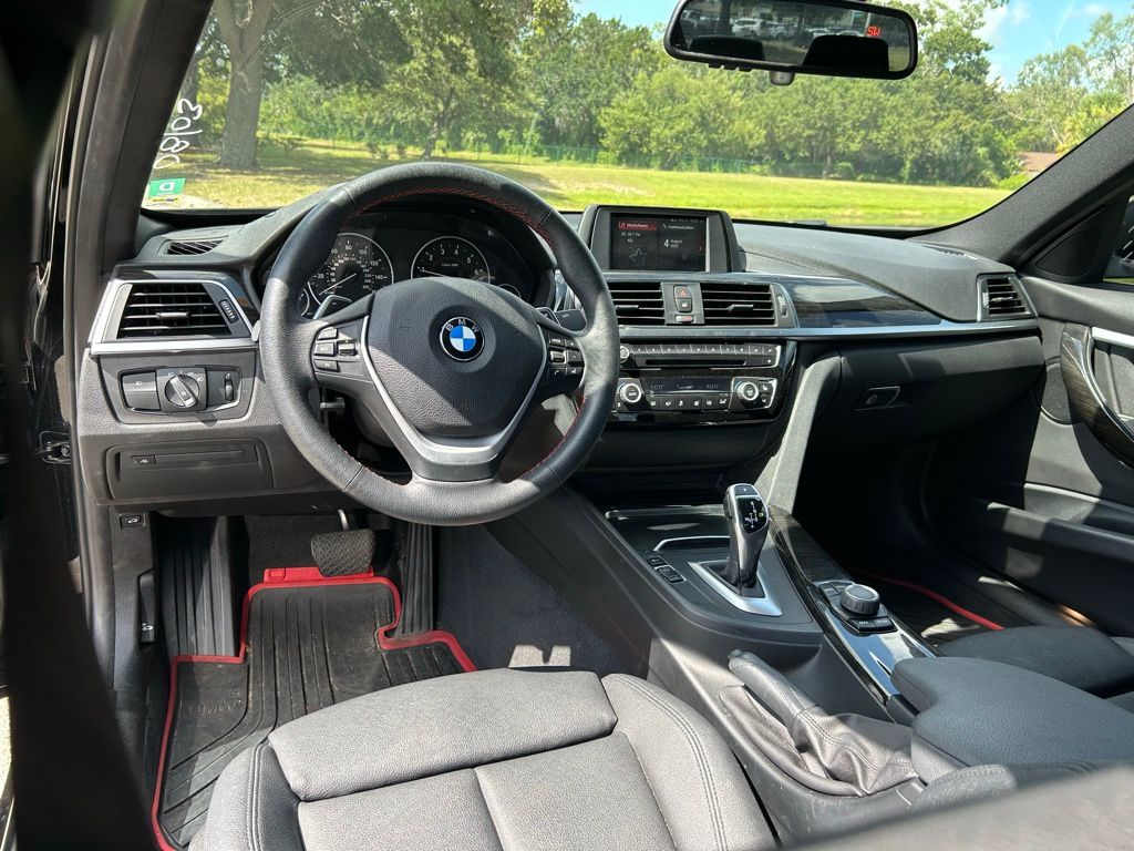 Thumbnail: 2018 BMW 3 Series - 12