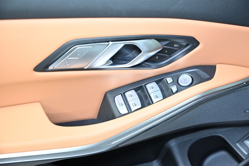 Thumbnail: 2025 BMW 3 Series - 22