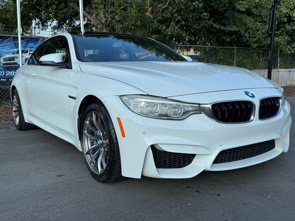 Alpine White 2015 BMW M4 Coupe Rear-Wheel Drive 6-Speed Manual