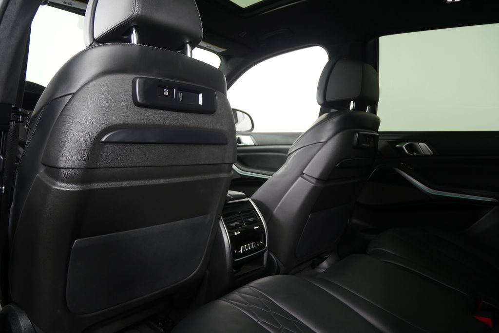 Thumbnail: 2020 BMW X7 - 17