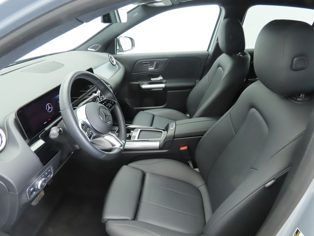 Thumbnail: 2025 Mercedes-Benz GLA - 18