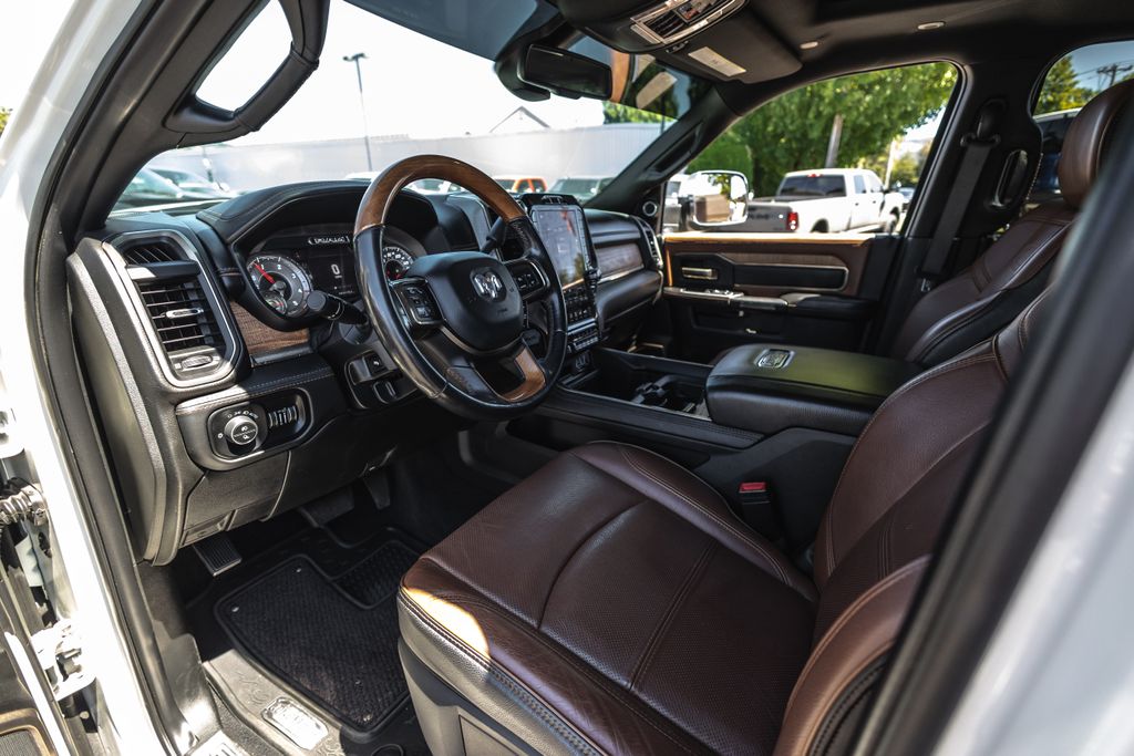 2020 Ram 3500 Laramie Longhorn thumbnail 21