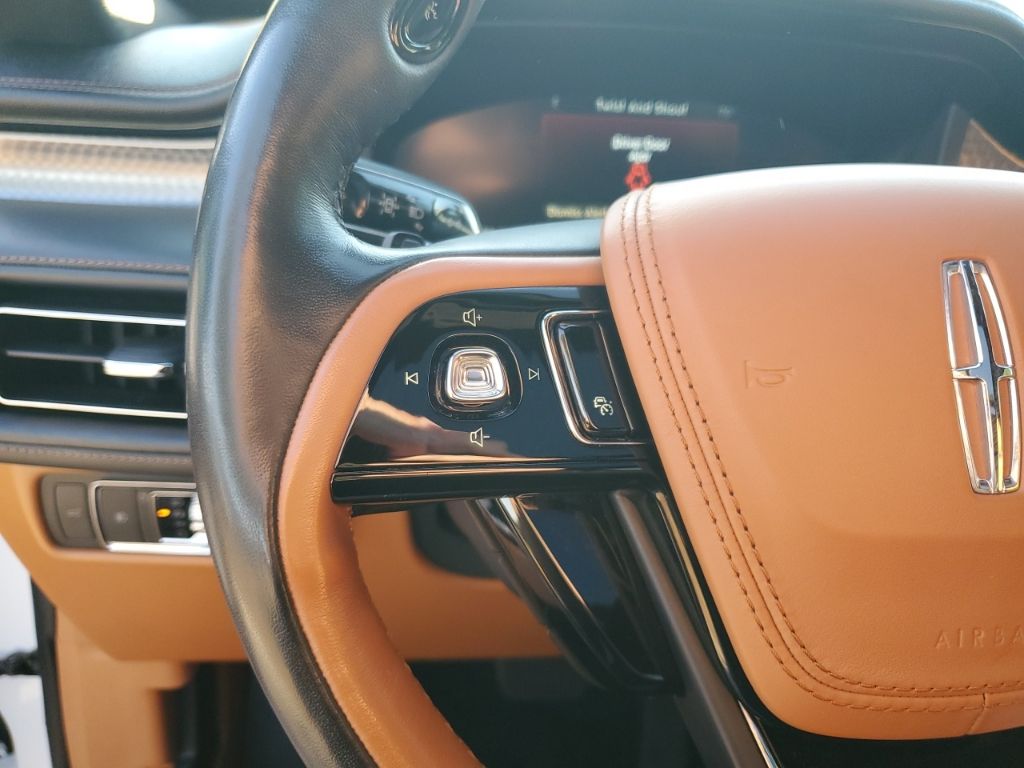 Used Car 2020 Lincoln Aviator  Black Label For Sale Under $35,000 In Austin, Texas