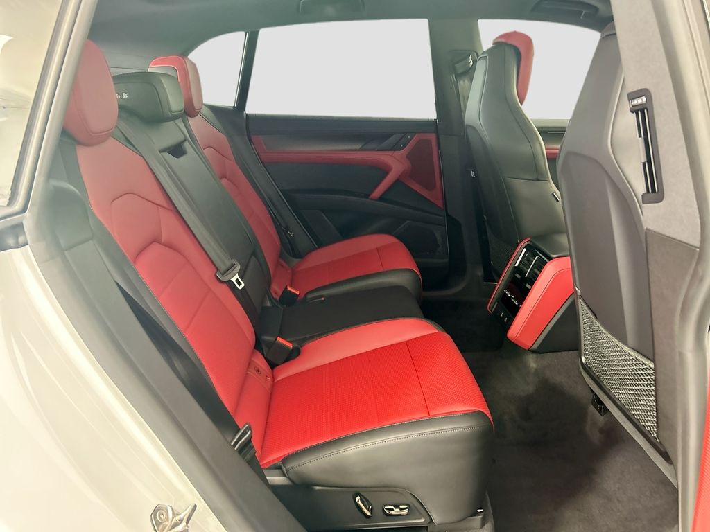 Thumbnail: 2026 Porsche Cayenne - 22