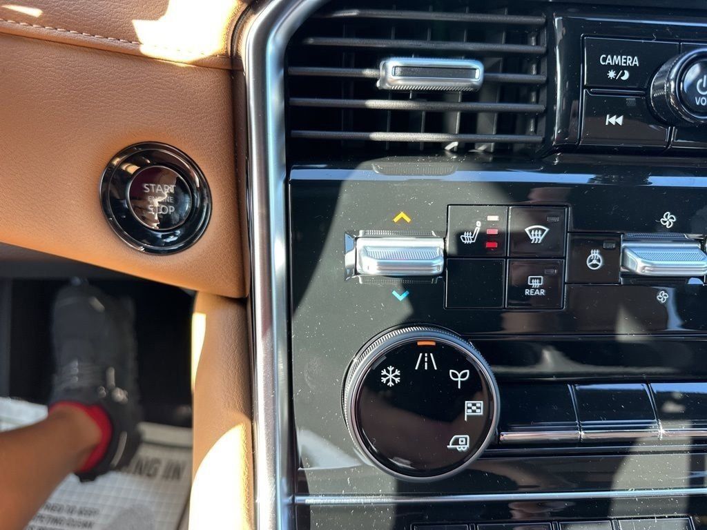 2025 Aspen White Tricoat Nissan Armada SL RWD SUV