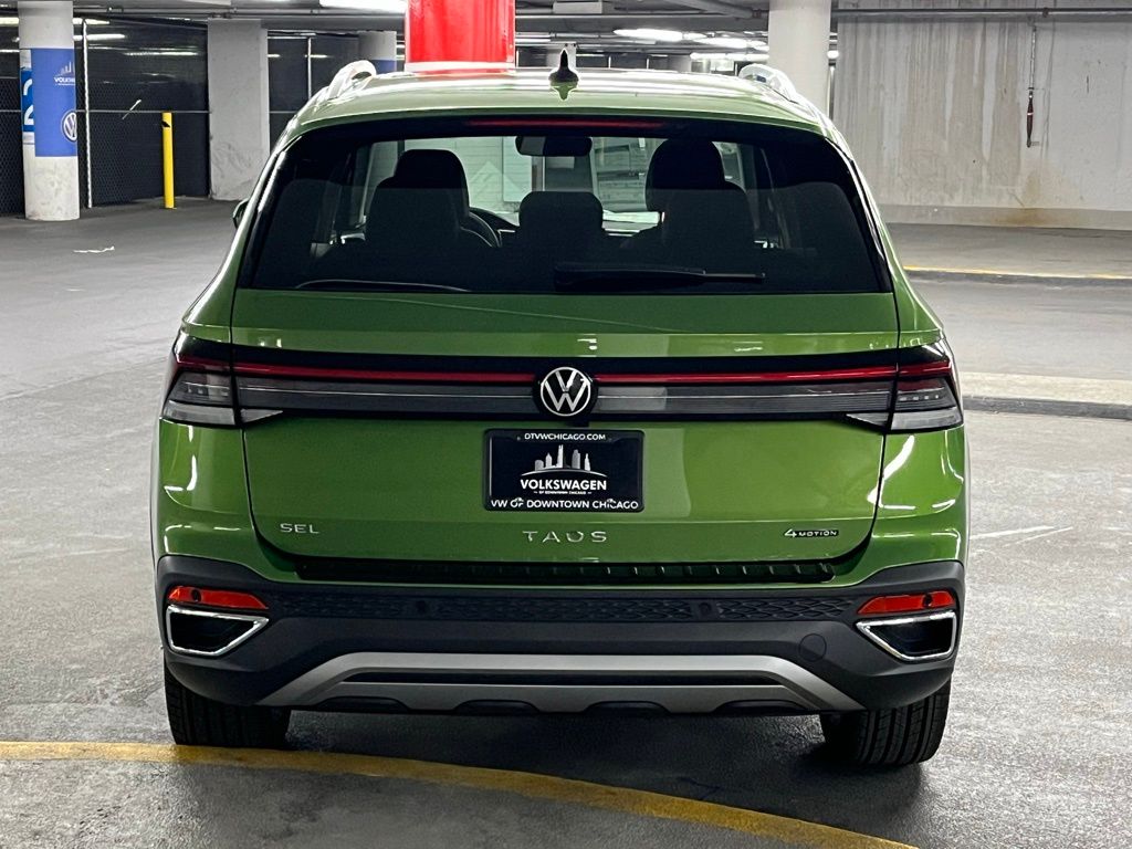 2025 Volkswagen Taos SEL - Photo 33