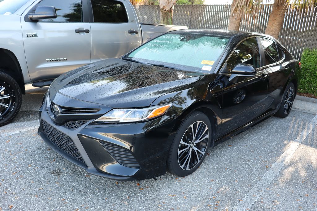 2019 Toyota Camry SE -
                West Palm Beach, FL