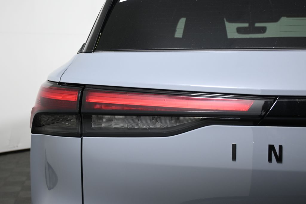 2025 INFINITI QX60 Luxe 12