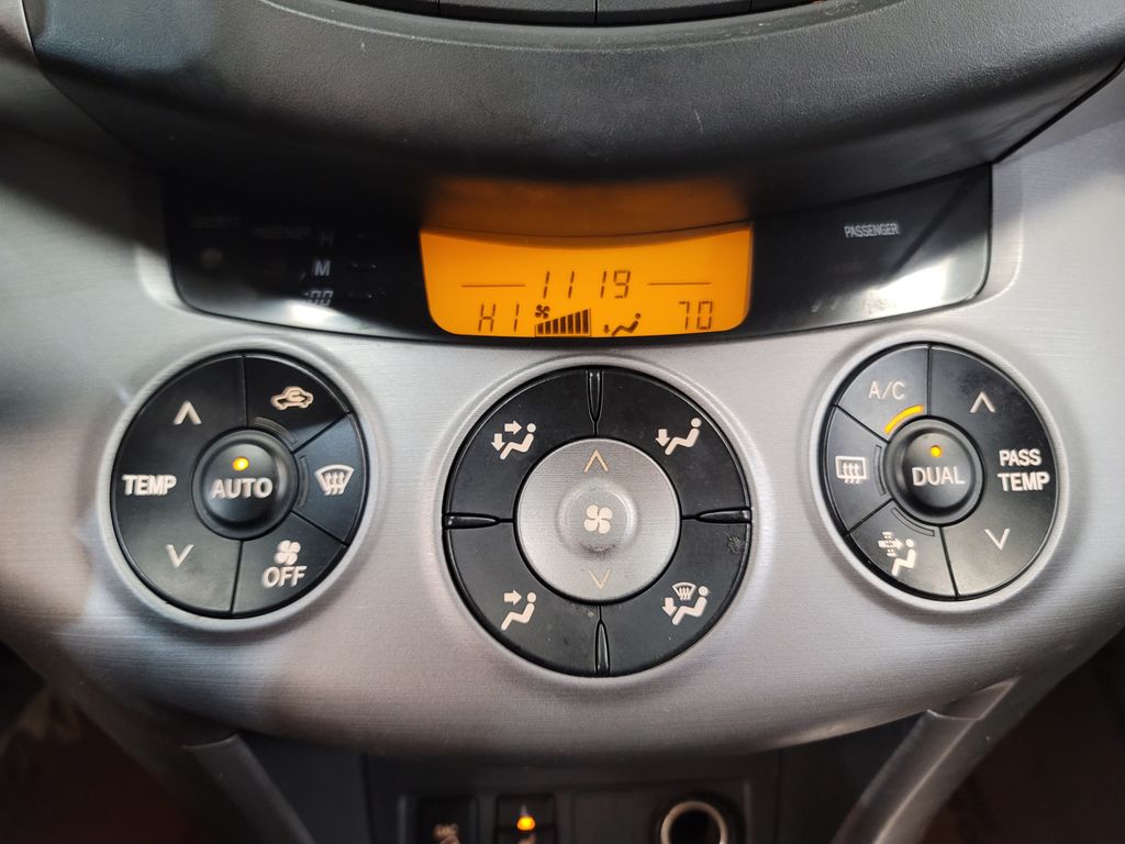 2008 Toyota RAV4 Limited photo