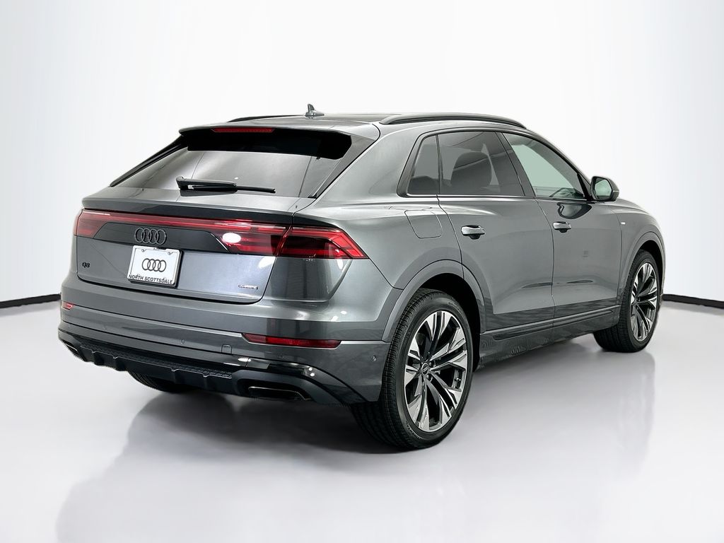 Thumbnail: 2026 Audi Q8 - 5
