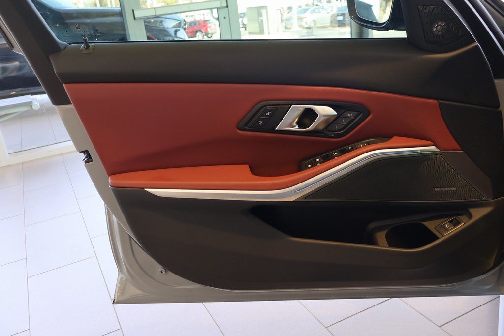 Thumbnail: 2025 BMW 3 Series - 7