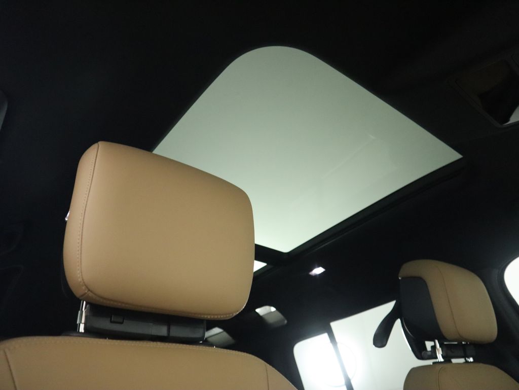 Thumbnail: 2026 Land Rover Defender - 20