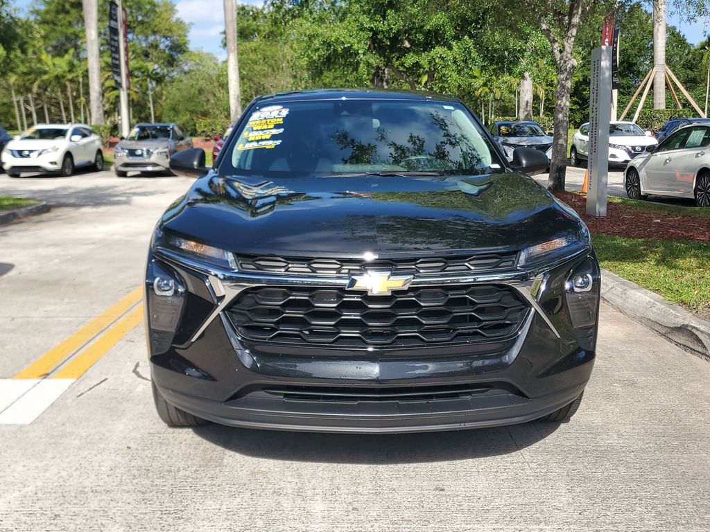 used 2024 Chevrolet Trax car, priced at $17,698
