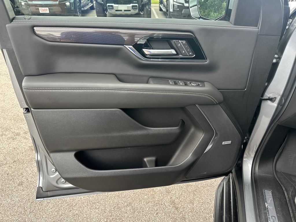 New 2026 Silver GMC Elevation image 19