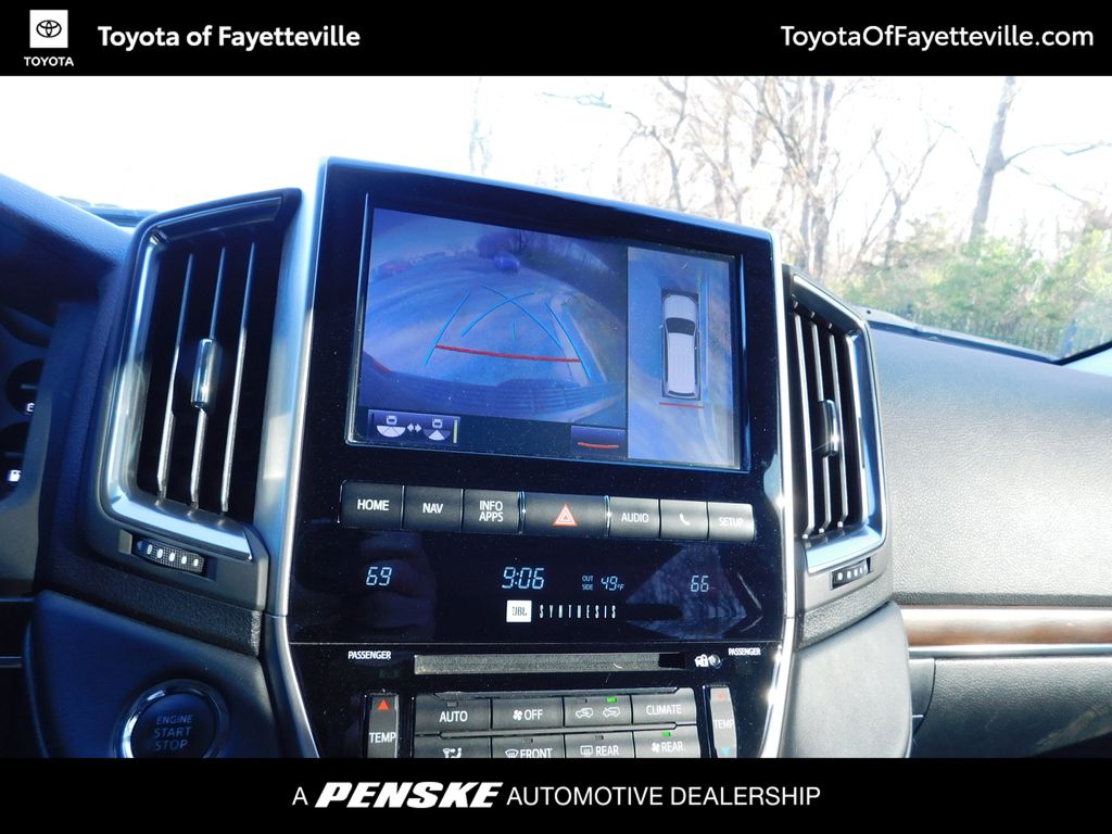 Thumbnail: 2019 Toyota Land Cruiser - 11