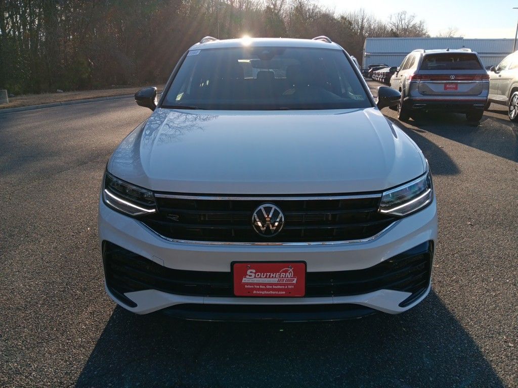 2024 Volkswagen Tiguan 2.0T SE R-Line Black 8