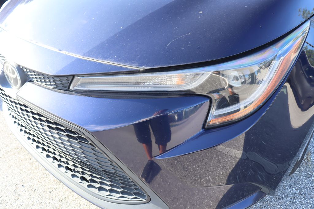 Thumbnail: 2022 Toyota Corolla - 3