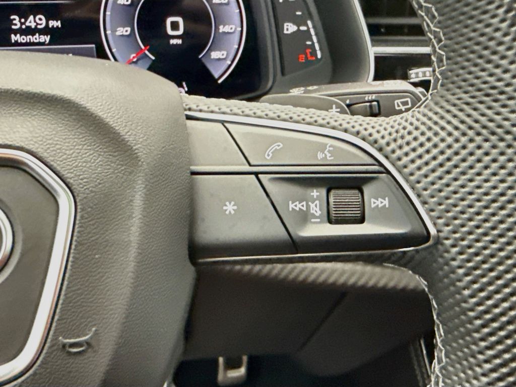 Thumbnail: 2025 Audi SQ8 - 12
