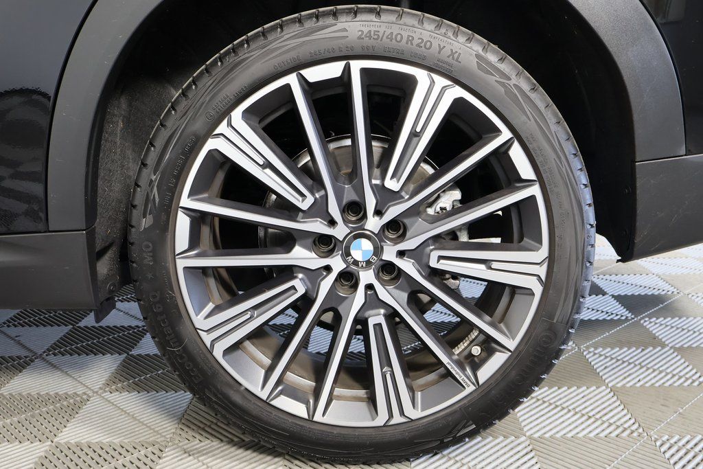 Thumbnail: 2025 BMW X2 - 16