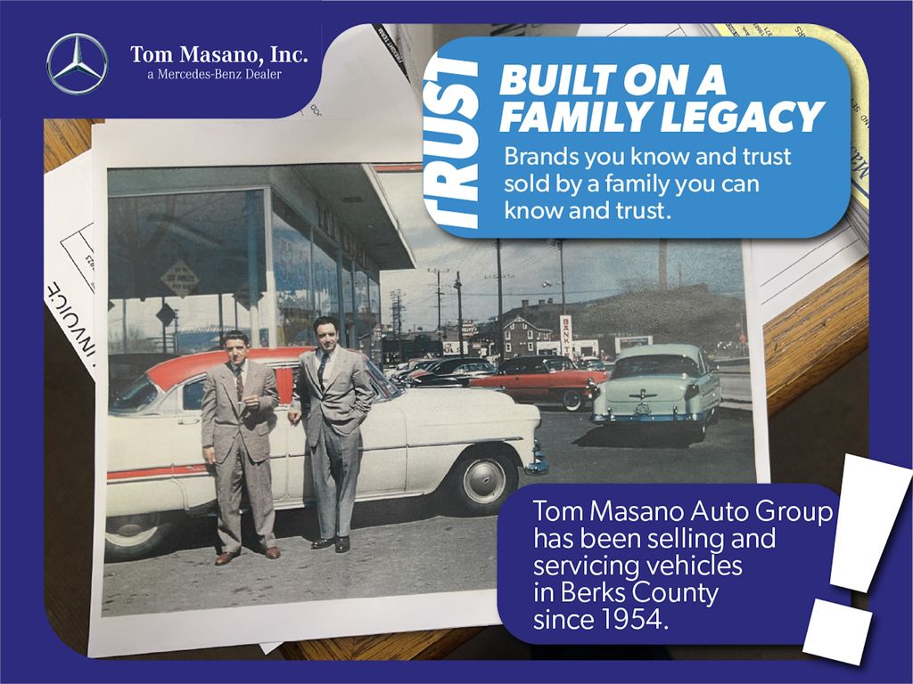 Certified Used 2024 Black BMW xDrive40i image 12