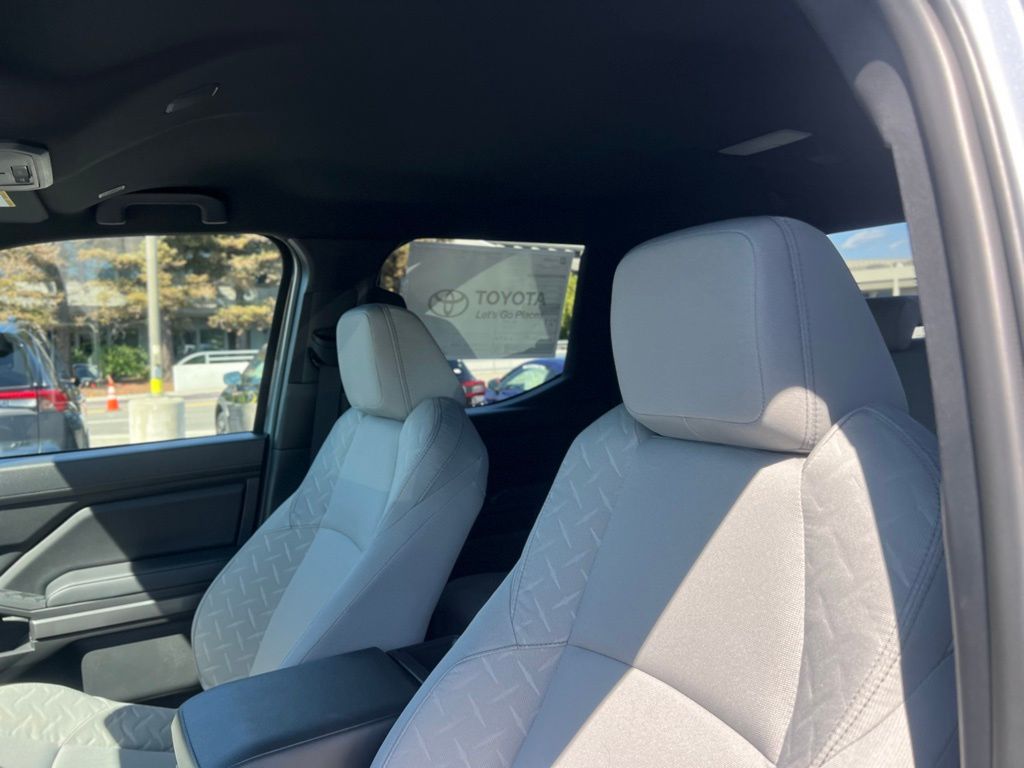 2025 Toyota Tacoma SR5 Double Cab photo 10