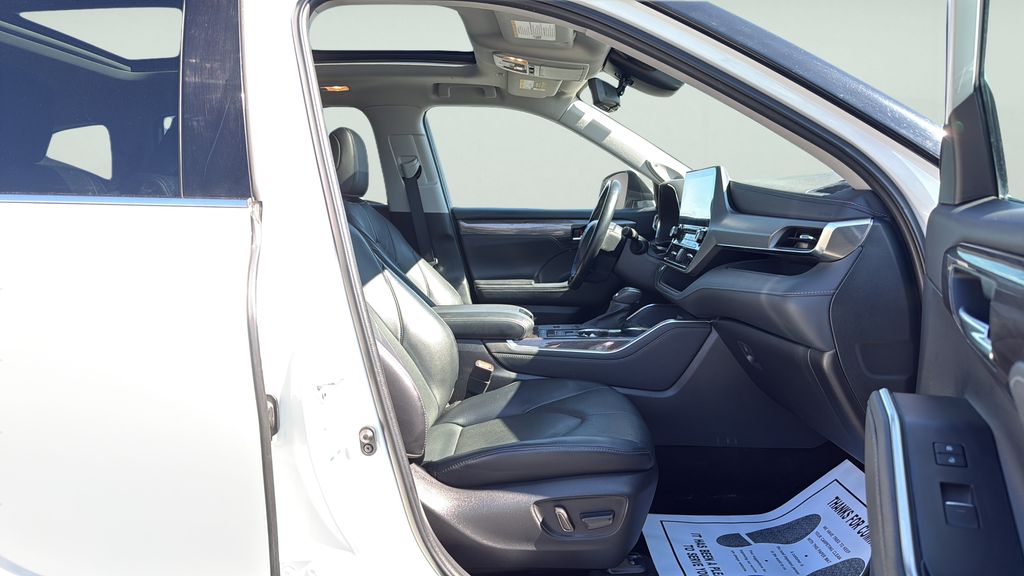 2022 Toyota Highlander Hybrid