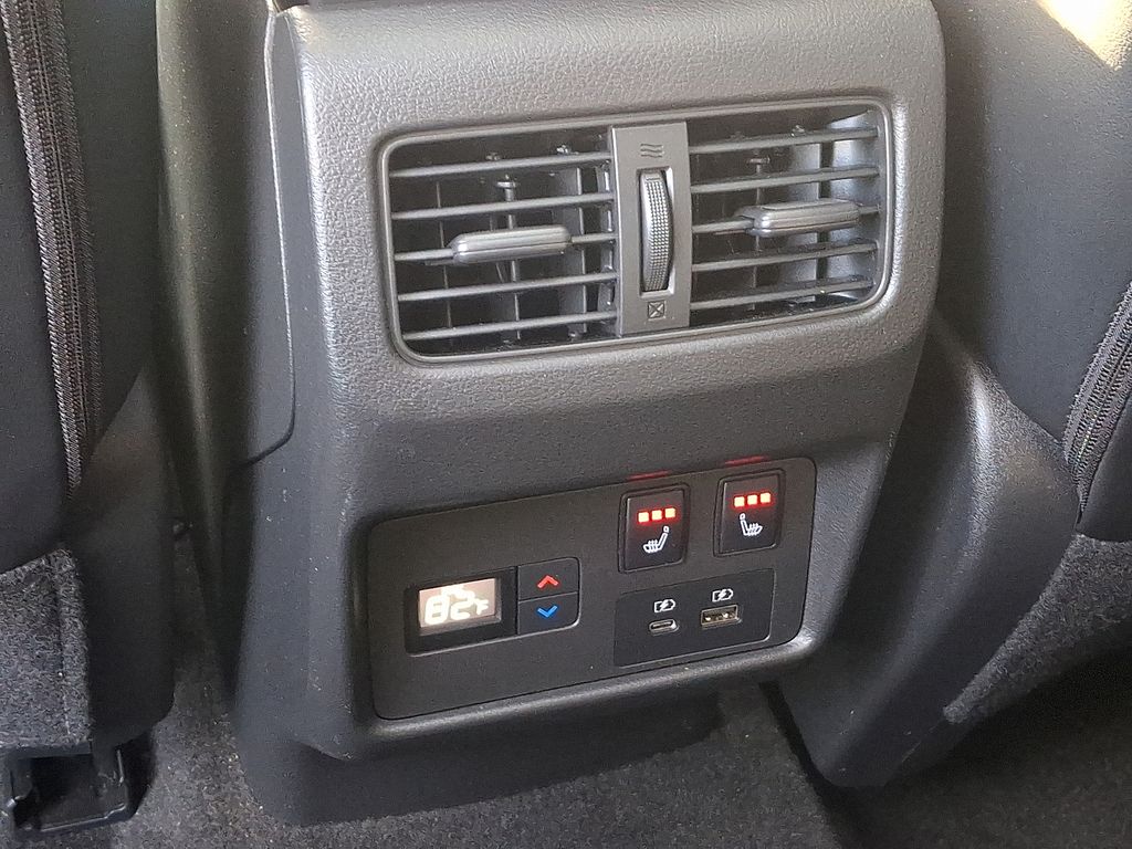 Thumbnail: 2022 Nissan Rogue - 11