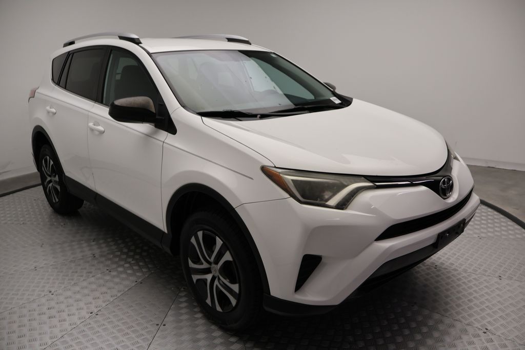 Thumbnail: 2016 Toyota RAV4 - 6