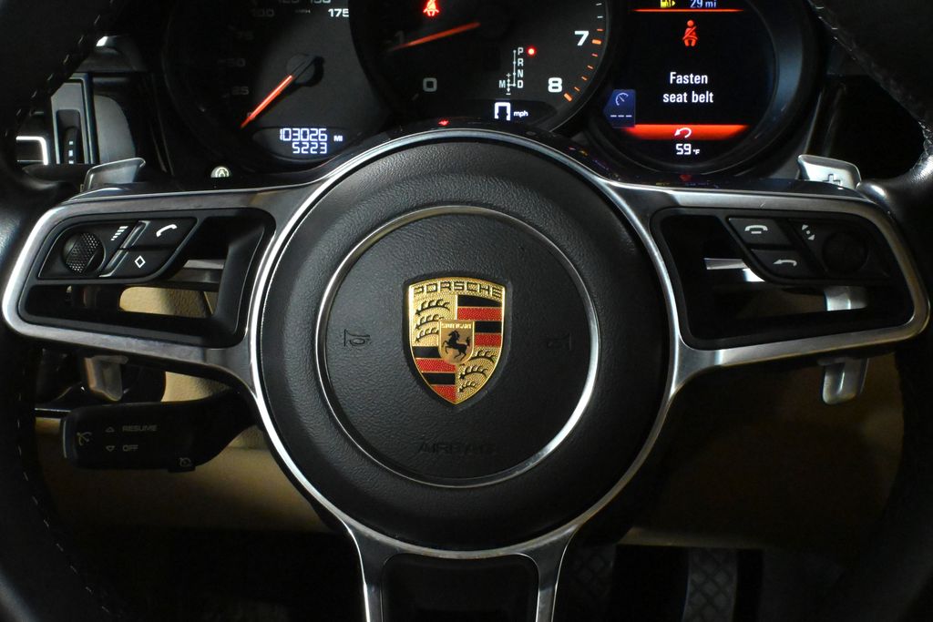 Thumbnail: 2019 Porsche Macan - 20