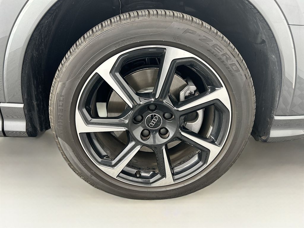 Thumbnail: 2025 Audi Q3 - 30