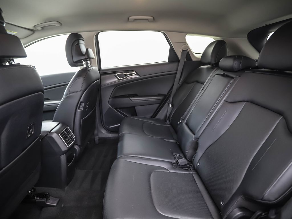 Thumbnail: 2023 Kia Sportage - 22